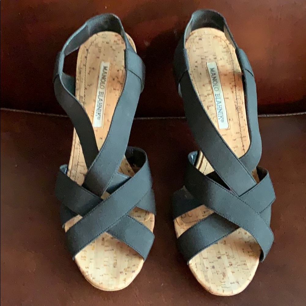 Manolo Blahnik black strappy sandal. 38.5. 90mm